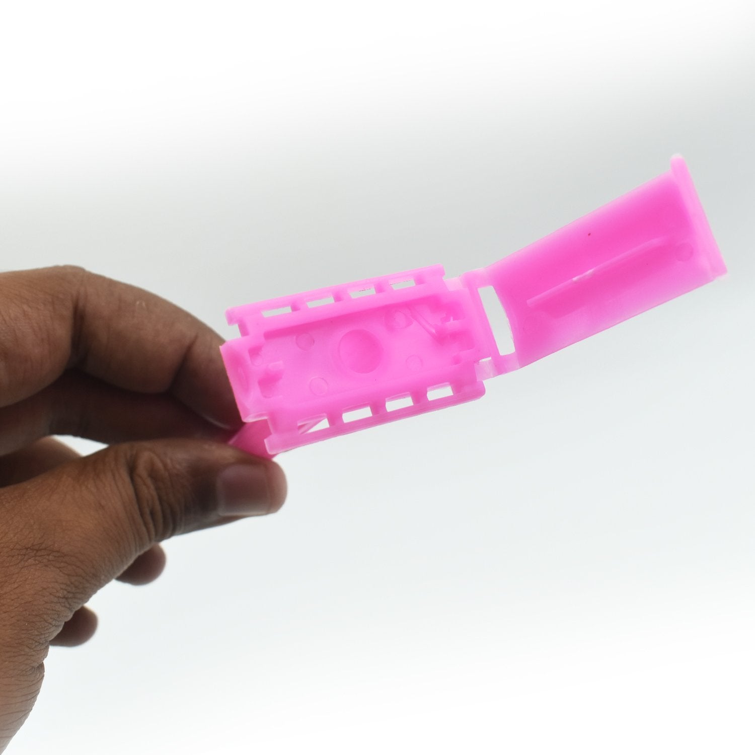 05_525b5b40-e31b-4e0b-b7ff-f1b7a634dcb5 6013 Shaving Razor For Men Plastic Grip Handle