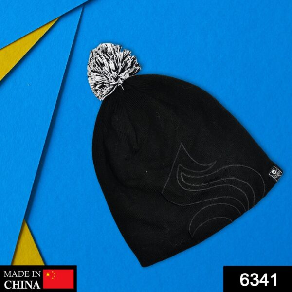 6341 Men's and Women's Skull Slouchy Winter Woolen Knitted Black Inside Fur Beanie Cap.